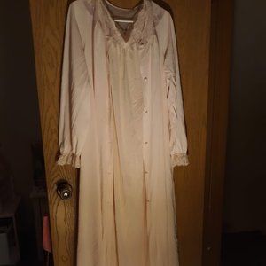 Vintage Long Shadowline Peignoir and Nightgown set